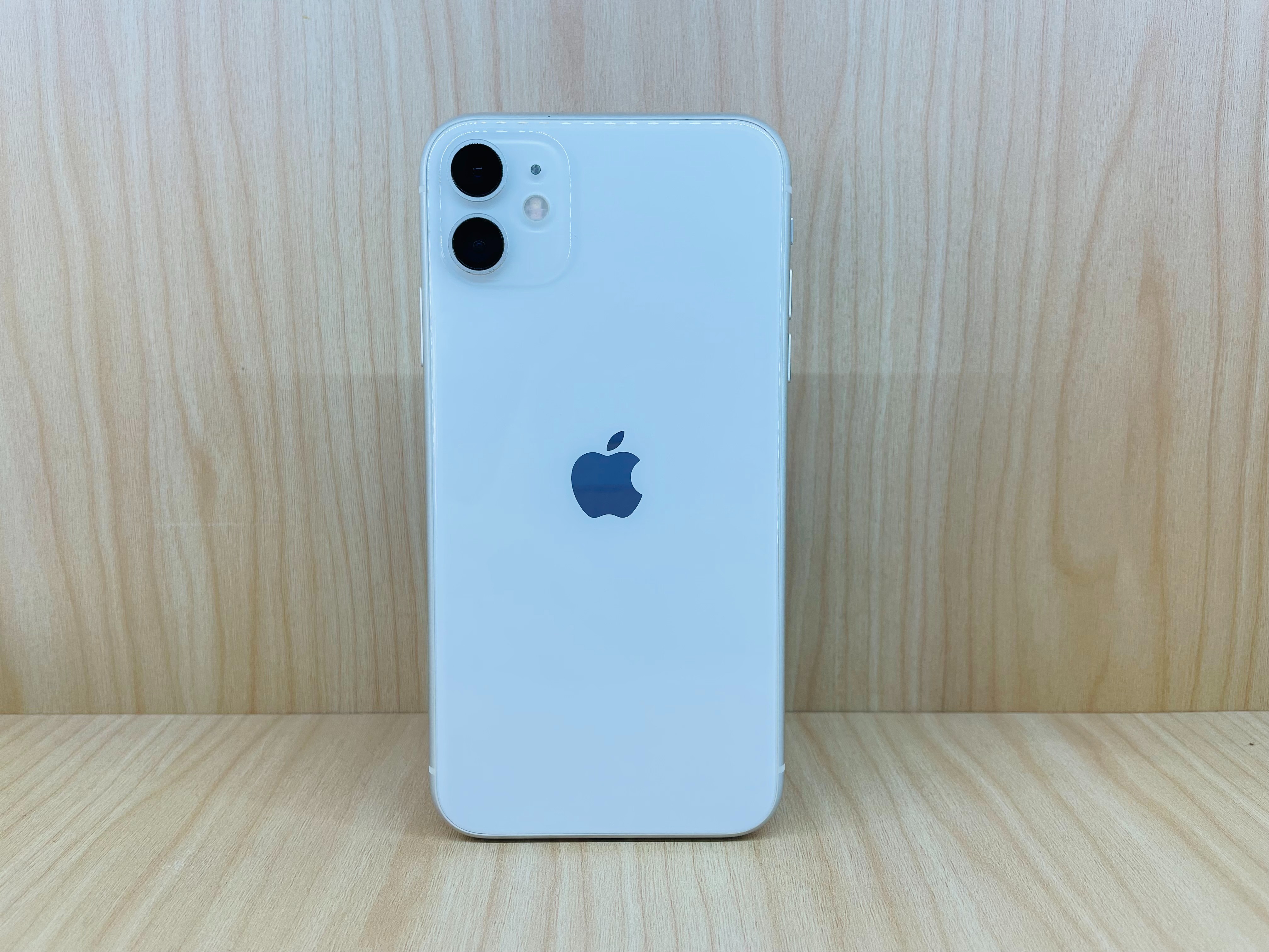 🏤 iPhone 11 64GB white 🏤🚢 มาแล้วจ้าา iP11 สภาพดี ราคาสุดคุ้ม 🚢