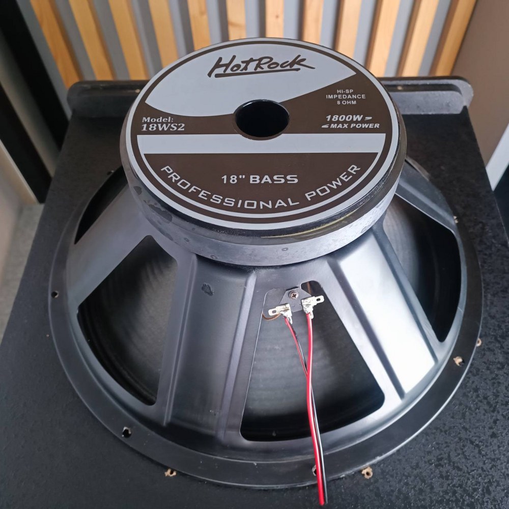 HOTROCK 18WS2 ตู้ซับ18นิ้ว ไม้MFD SUB ตู้ซับเบส 18 นิ้ว 1800 วัตต์ ตู้ลำโพง HOT ROCK ฮอทร็อค 18-WS2 18 WS2 เอไอ-ไพศาล