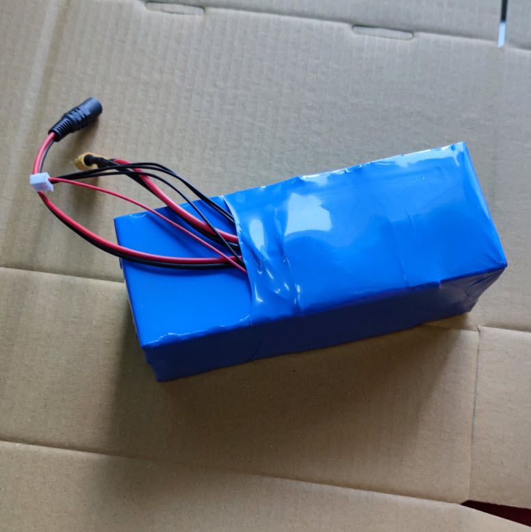 12.6V 20800mAH 3S (18650x24)