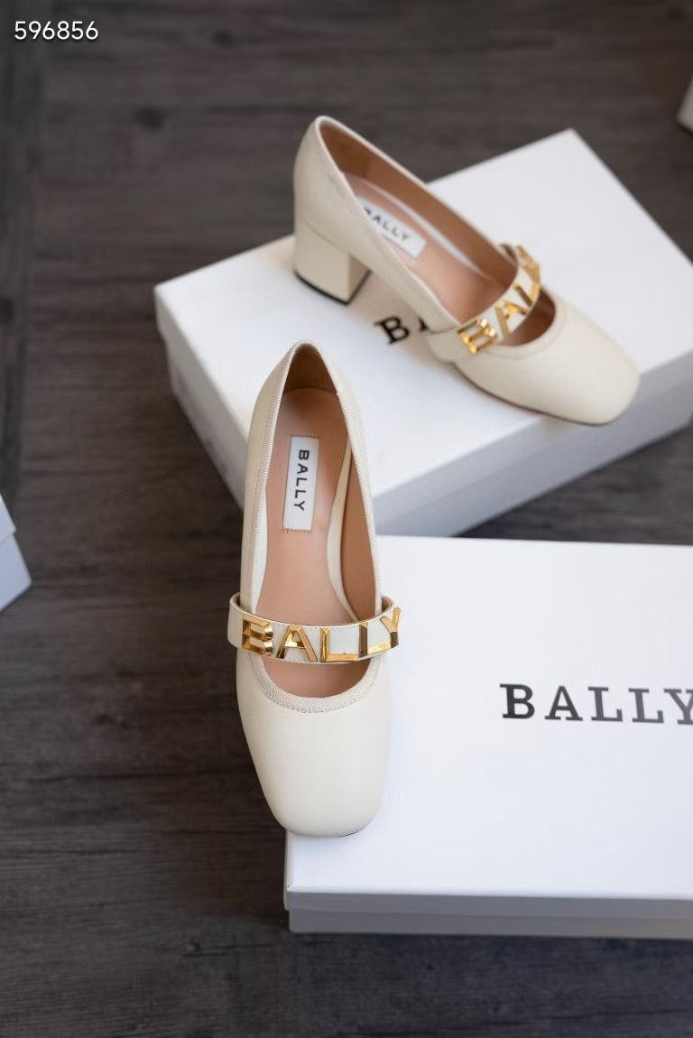**c2** รองเท้าคัชชู Bally Spell 55mm lettering-detail leather pumps สินค้าใหม่ ของแท้
