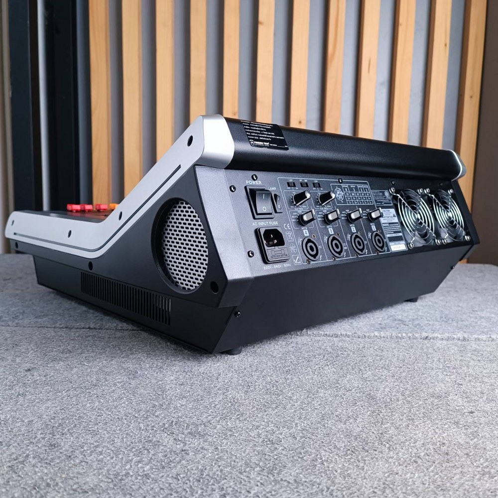 PROEUROTECH PMX-P8800 X4 POWERMIXER+บูลทูส เพาเวอร์มิกเซอร์ รุ่นใหม่ โปรยูโรเทค 8 ช่องไมค์ 4 ช่องขับลำโพง 800 วัตต์ ตัดความถี่ซับได้ PMX P8800 PMXP8800 เอไอ-ไพศาล