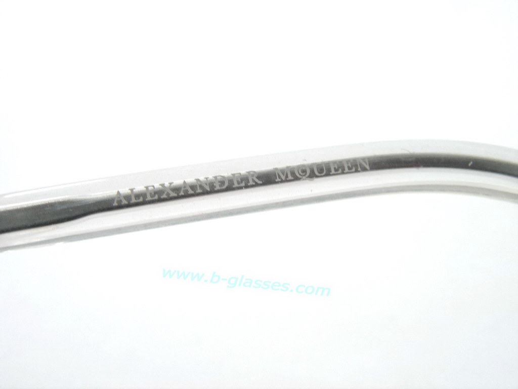 S แว่นกันแดด Alexander McQueen แบรนด์นี้หายากสุดๆค่ะ ของแท้100%และถูกสุดๆ ส่งตรงจากUS.ค่ะ