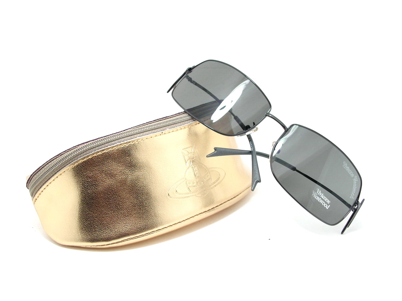 แว่นกันแดด Vivienne Westwood !!!สวยหรูสุดๆค่ะ ของแท้100%และถูกสุดๆ ส่งตรงจากUS.ค่ะ