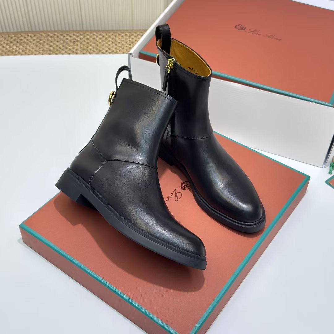 **do** รองเท้าหนังบู้ทสั้น Loro Piana Kilda Ankle Boot มีซิปข้าง หนังนิ่มมาก มีไซส์ 35-39 สินค้าใหม่ ของแท้