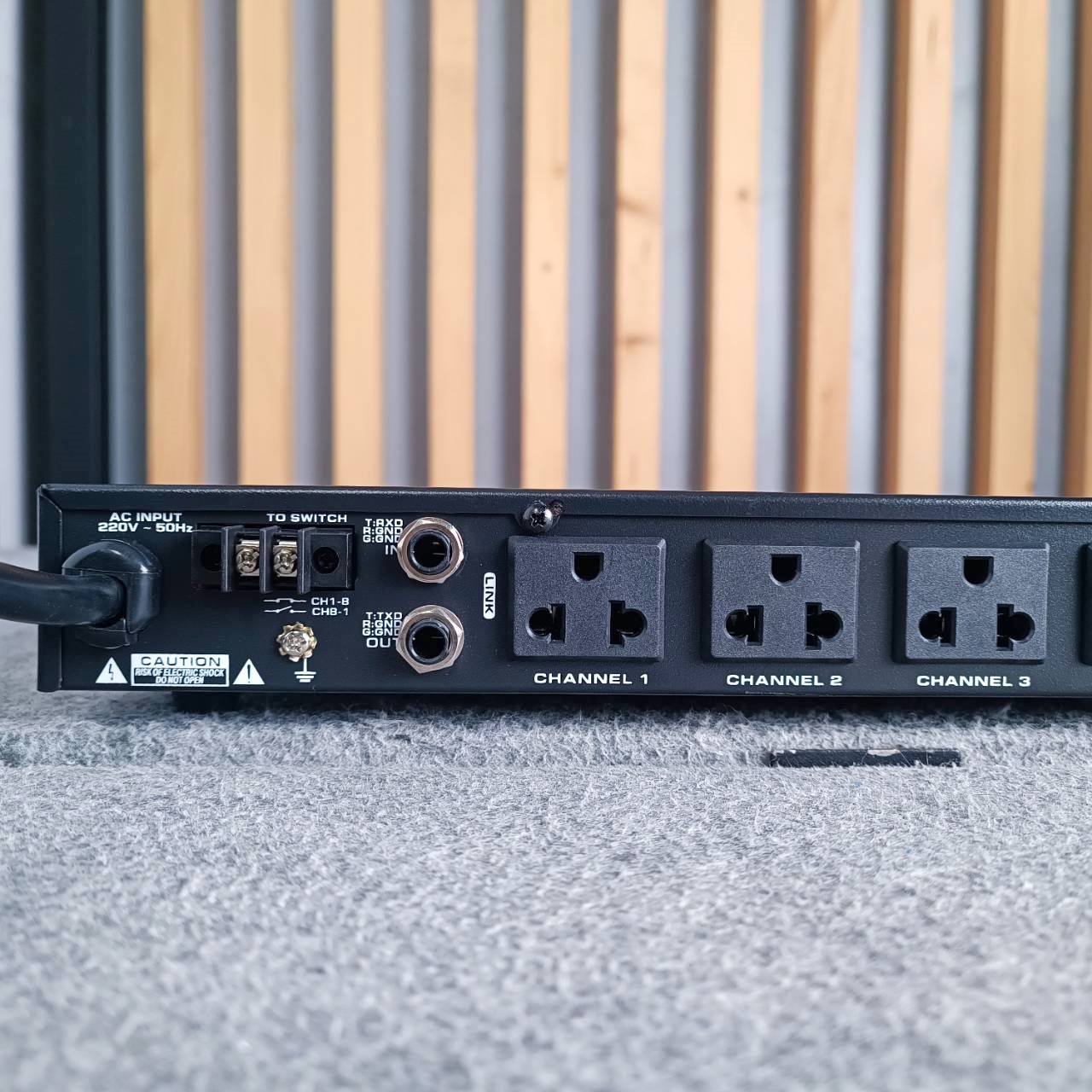 NTS PRO-1608 Sequence Power Distributor ปลั๊กราง จ่ายไฟสำหรับติดแล็ค เอ็นทีเอส ปลั๊กไฟติดแร็ค PRO 1608 PRO1608 เอไอ-ไพศาล