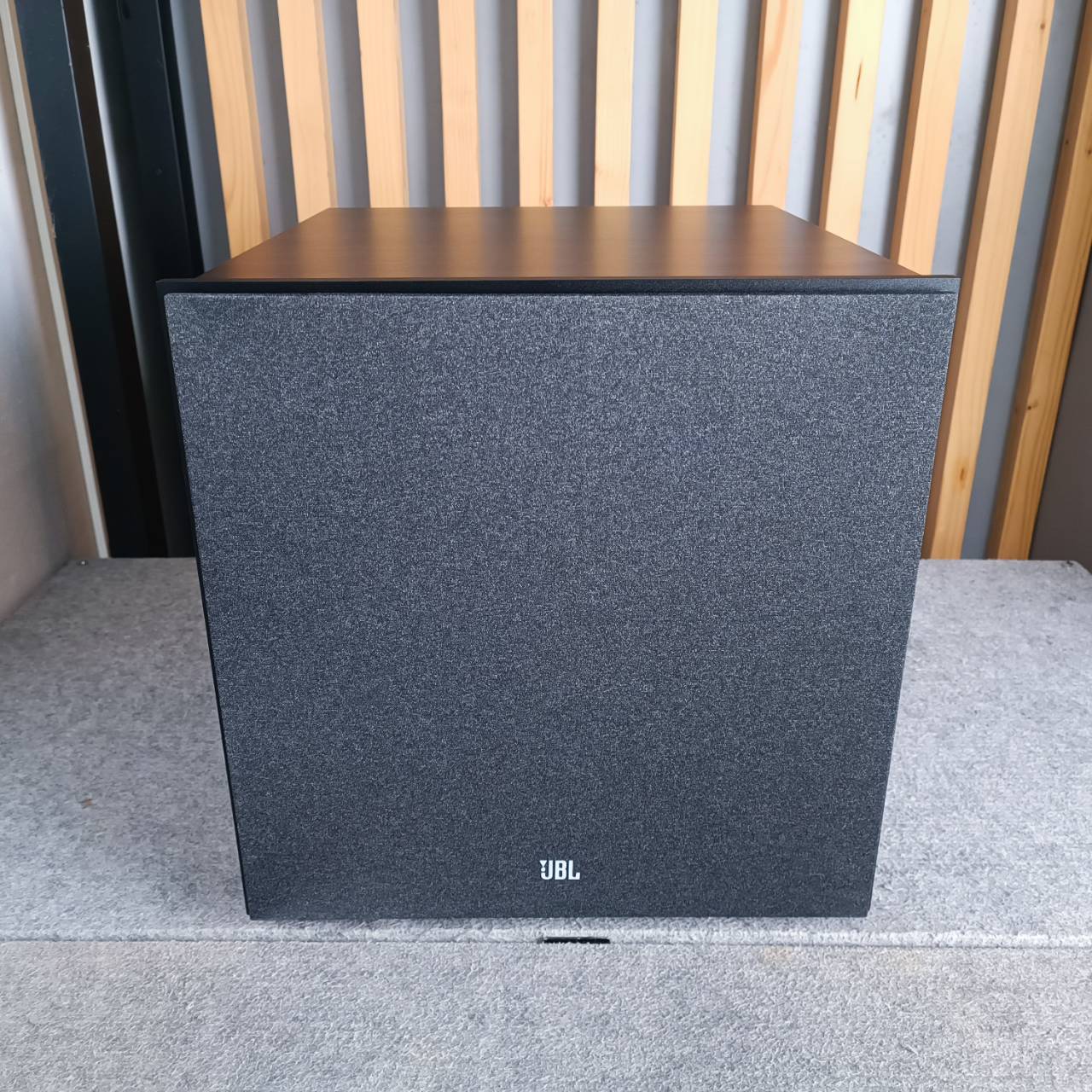 JBL JBL220PBLKAS ซับ12นิ้ว Stage 220P ซับวูฟเฟอร์พาวเวอร์ 12 นิ้ว ลำโพงซับ ซับเบส Stage-220P Stage220P เอไอ- ไพศาล