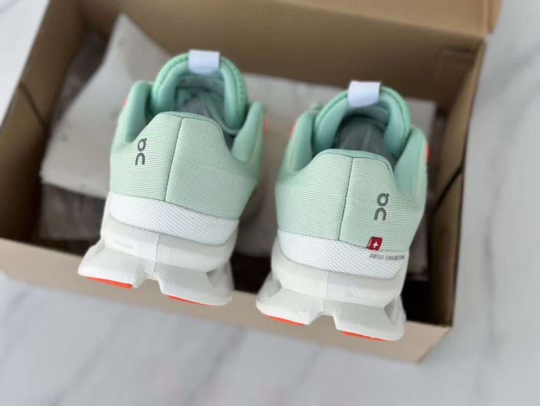 **do** รองเท้าวิ่ง ON Cloudsurfer cushioned road running มีไซส์ ชาย หญิง สินค้าใหม่ ของแท้พร้อมกล่อง