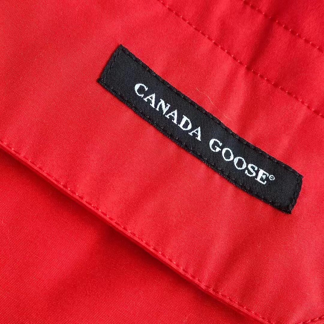 **Do** เสื้อ Canada Goose ใส่ได้ชาย หญิง สำหรับหนาวหรือหิมะตก ฮู้ดขนเฟอร์ มี 6 สีให้เลือก สินค้าใหม่ ของแท้
