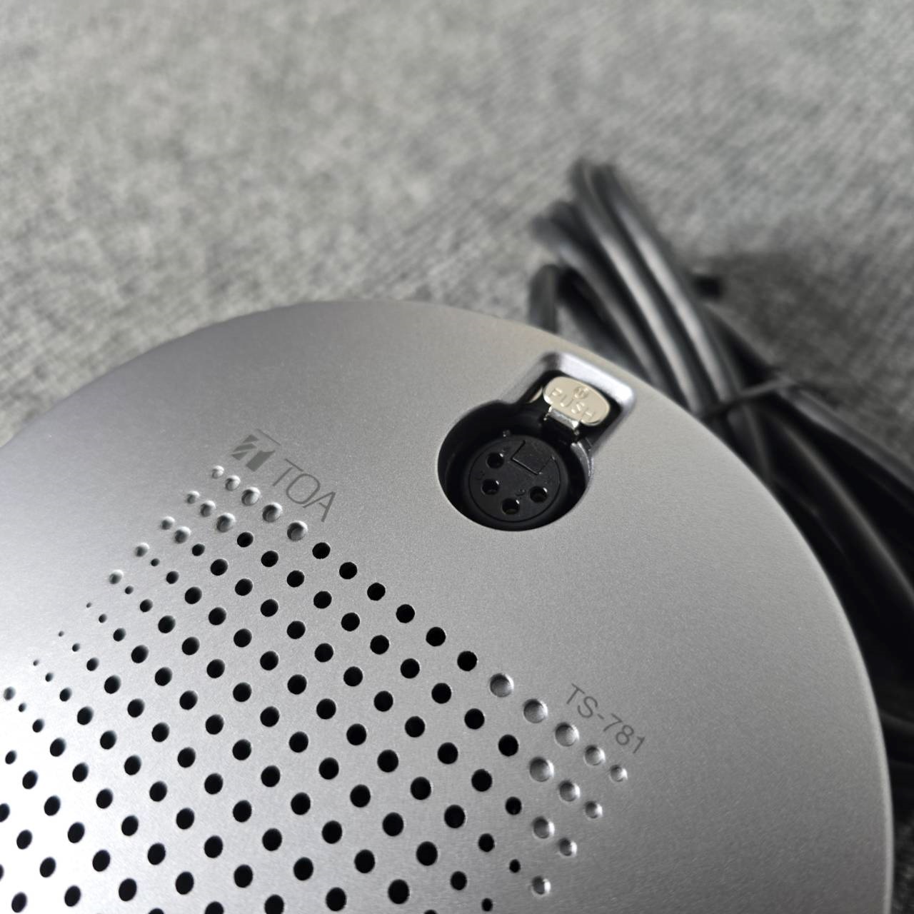 TOA TS-781 CHAIRMAN UNIT ฐานชุดไมค์ประชุม สำหรับ ประธาน ไมค์ประชุม โตอะ TS 781 TS781 เอไอ-ไพศาล