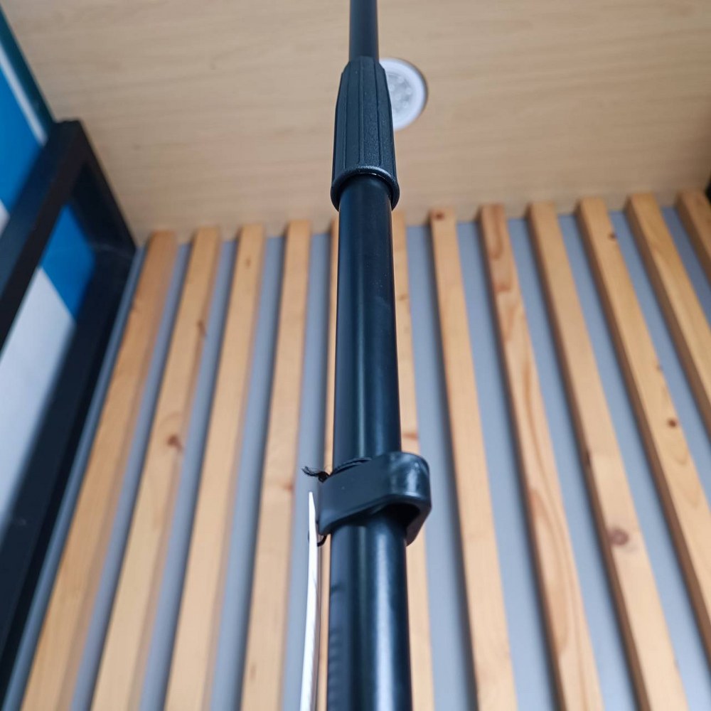 K&M 26010-500-55 ขาตั้งไมค์ตรงฐานกลม ขาตั้งไมโครโฟน ปรับความสูงได้ ขาตั้งไมโครโฟนแบบขาตรง 26010 500 55 2601050055 เอไอ-ไพศาล