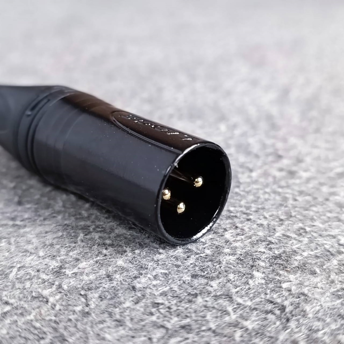 ยกกล่อง30ตัว แจ๊ค XLR ตัวผู้ 3ขา LIDGE YM-002B ปลั๊ก XLR ตัวผู้ CANNON แคนนอน YM002B YM 002 B สีดำขั้วชุบทอง เอไอ-ไพศาล