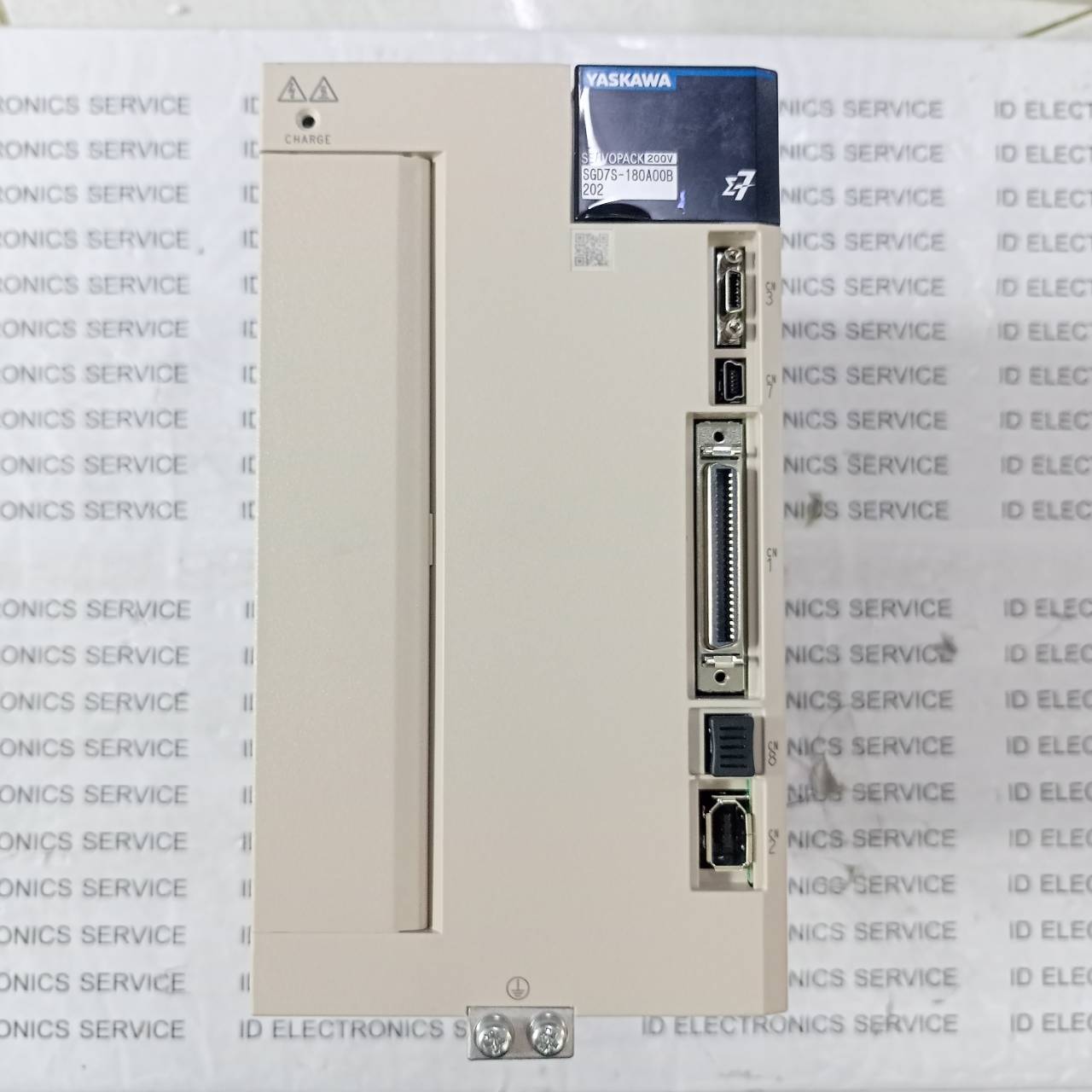 SGD7S-180A00B202 SERVO DRIVE"YASKAWA"