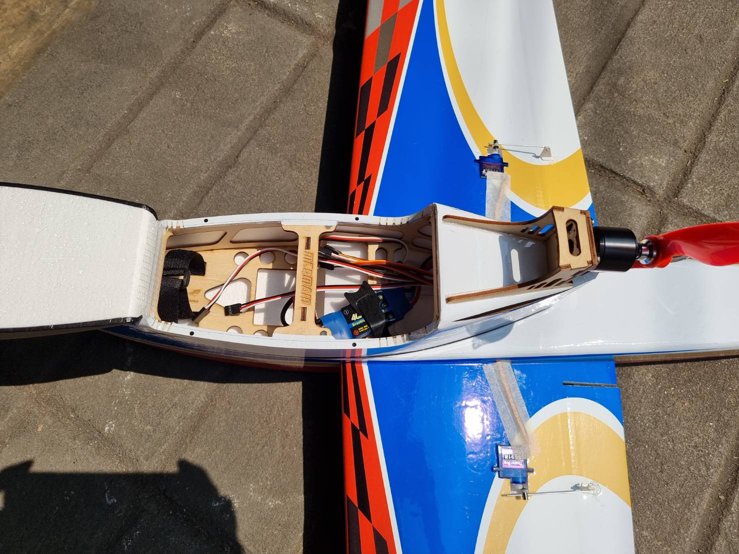 เครื่องบินน้ำ/บก Mermaid ปีก1.2M (ไม่รวม แบต รีซีฟ รีโมท เครื่องชาร์จ)