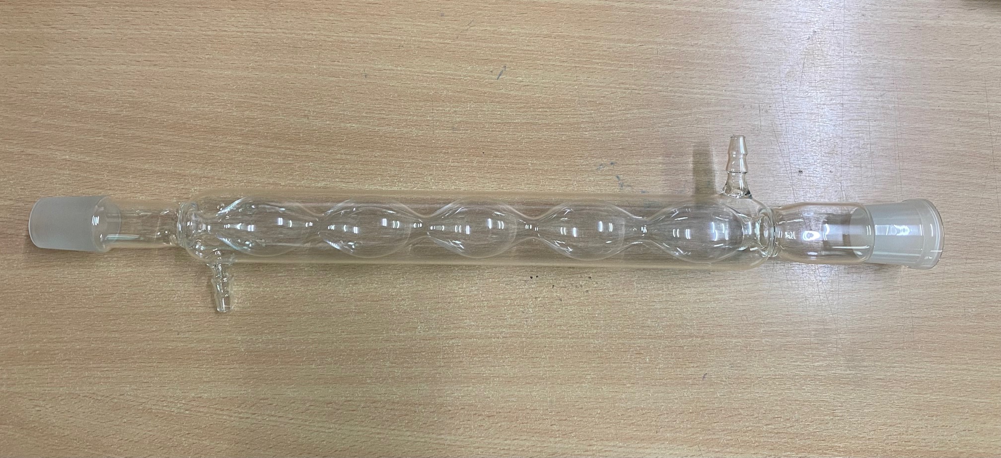 Condenser for Distilling (คอนเดนเซอร์สำหรับงานกลั่น)