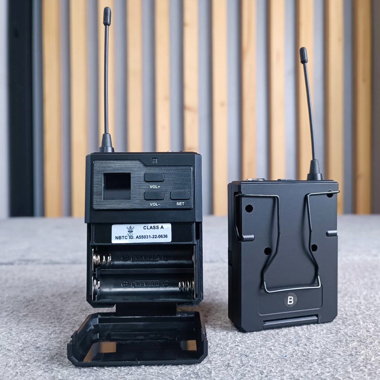 MICROTECH ET-777A/HP ไมค์ลอย แบบหนีบคู่ UHF เครื่องรับเล็ก ไมค์คาดหู ไมค์โครโฟน ไมค์ลอย ไมโคร เทค ET 777A/HP ET777A/HP เอไอ-ไพศาล