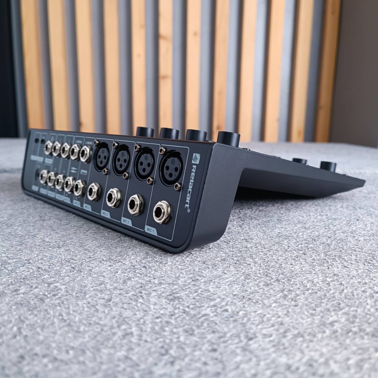 RELACART MIXX8.6 mixer มิกเซอร์ มิกเซอร์ดิจิตอล 8 อินพุต เสียบไมค์ได้ 4 ช่อง MIXX-8.6 ดิจิตอลมิกเซอร์ MIXX 8.6 เอไอ-ไพศาล