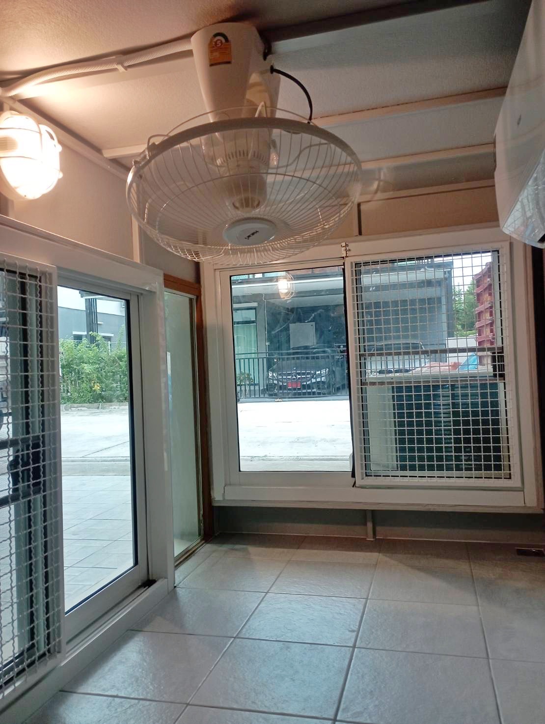 บ้านหมา บ้านแมว " 𝐁𝐎𝐗 𝐒𝐓𝐘𝐋𝐄 𝐁𝐘 𝐓𝐇𝐀𝐈 𝐃𝐎𝐆𝐆𝐘 𝐇𝐎𝐔𝐒𝐄 " &#x