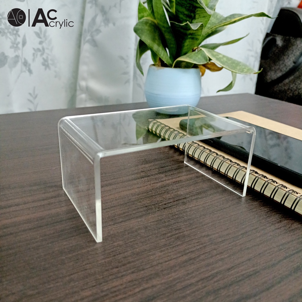 ชั้นวางโมเดล ชั้นวางของอะคริลิค ทรง U ขนาด ก7xย11xส5cm. หนา 3 มิล (U5)