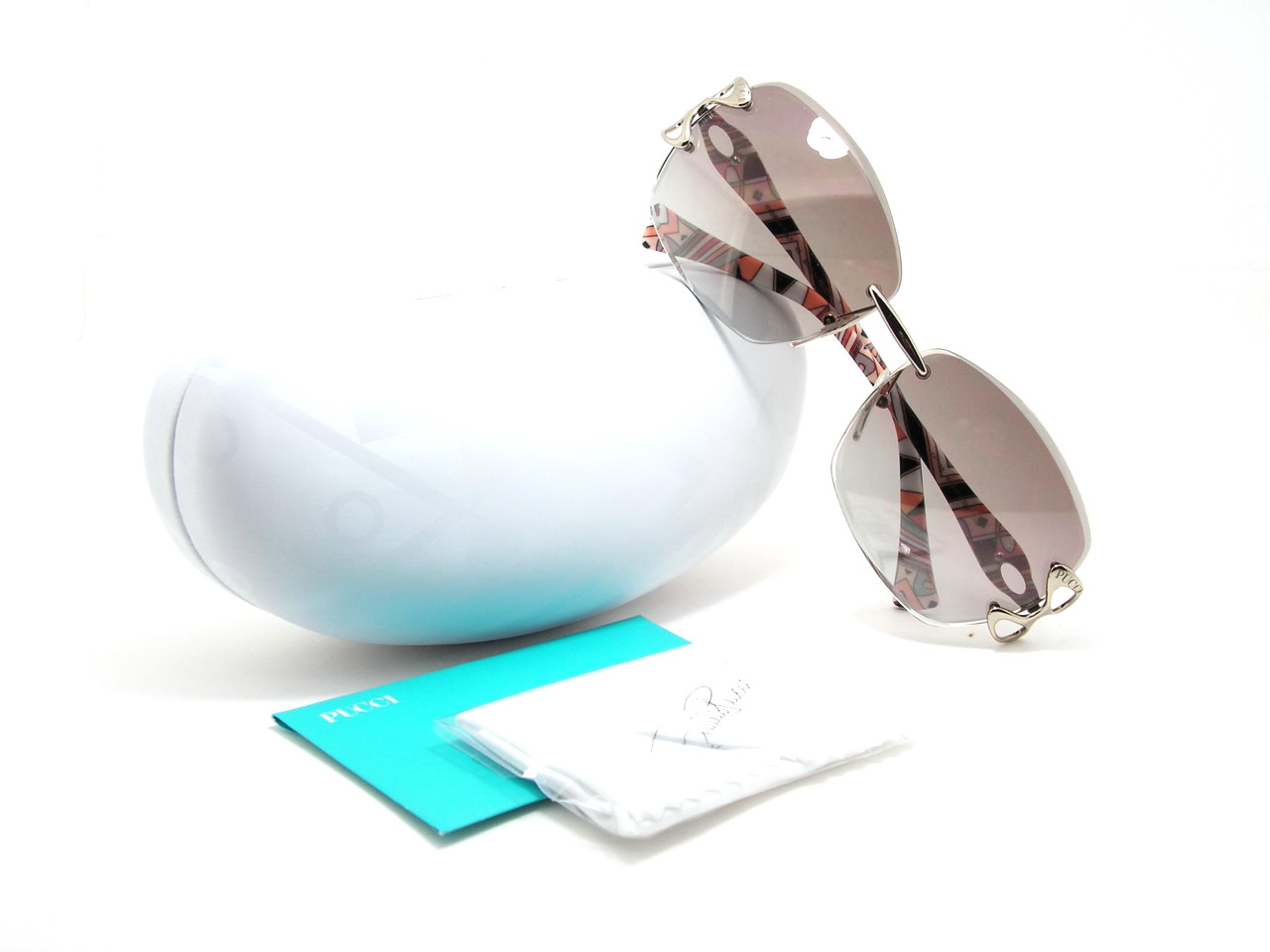 หมดแล้วค่ะ+++แว่นกันแดด Emilio Pucci !!!ไฮโซมากมายค่ะแบรนด์นี้ ของแท้100%และถูกสุดๆ ส่งตรงจากUS.ค่ะ