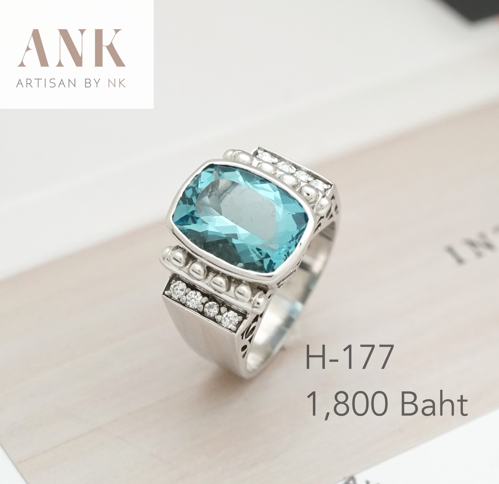 Blue Topaz CZ Ring แหวนเงินแท้ สไตล์วินเทจ ฝังด้วย เพชร CZ สี Sky Blue Topaz