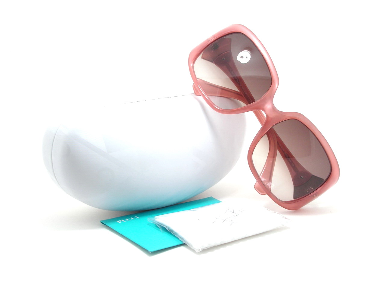 แว่นกันแดด Emilio Pucci ไฮโซมากมายค่ะแบรนด์นี้ ของแท้100%และถูกสุดๆ ส่งตรงจากUS.ค่ะ