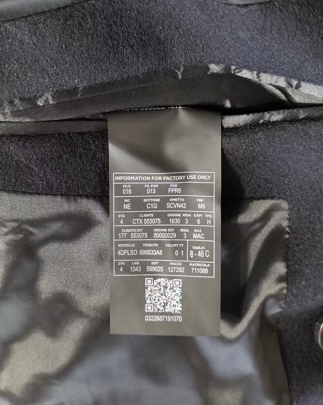 เสื้อโค้ท Ermenegildo Zegna Black Cashmere Double Breasted Coat สินค้าใหม่ ของแท้