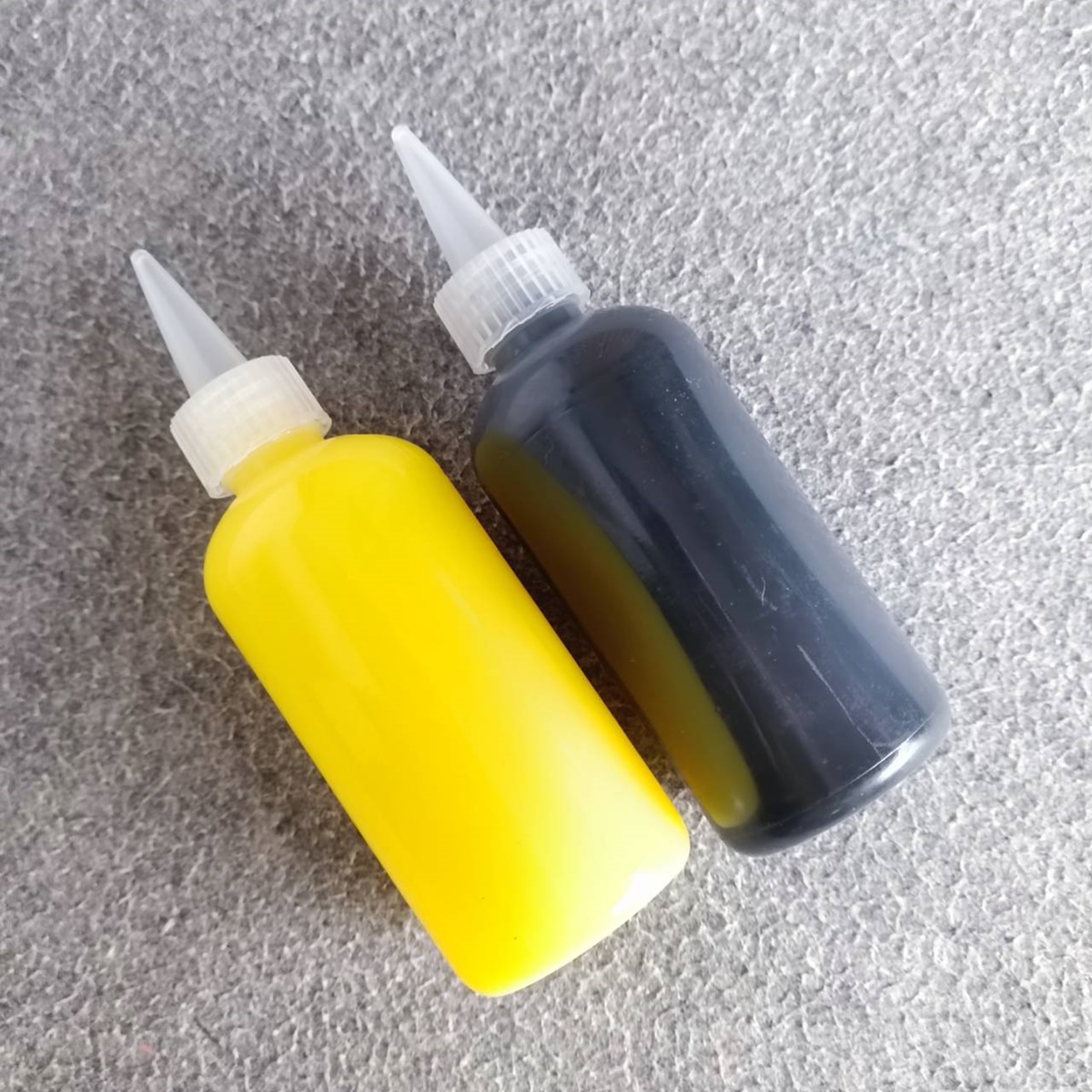 สีเหลือง+ดำ กาวคอวอยซ์ ทนความร้อนสูง a+b ติดคอวอยล์ เหลือง+ดำ กาวซ่อมลำโพง อัตราส่วน1:1 เอไอ-ไพศาล