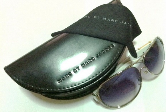 หมดแล้วค่ะ+++แว่นกันแดด Marc Jacobs !!!ไฮโซมากมายค่ะ ของแท้100%และถูกสุดๆ ส่งตรงจากUS.ค่ะ