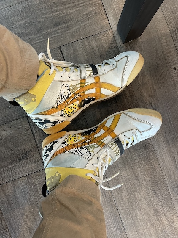 Tokidoki Limited (11us) - White / Mastard Yellow (Used)