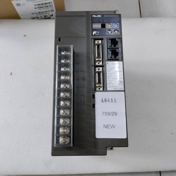 RYC202C3-VVT2 SERVO DRIVE "FUJI"