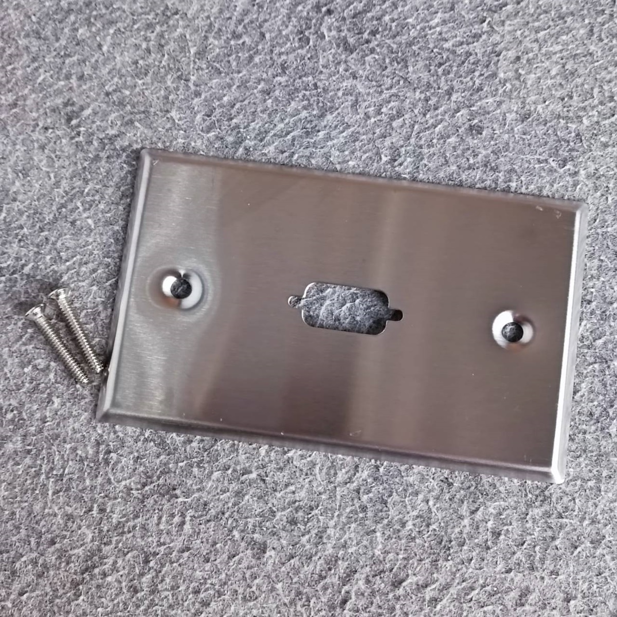 แผ่นสแตนเลส VGA 1รู SWP-1V-0-NA แผ่นเพลทVGA 1รู แผ่นเพลทเจาะรู แผ่นเพลทสแตนเลส งานติดตั้ง เครื่องเสียง สัญญาณเสียง คอมพิวเตอร์ เอไอ-ไพศาล