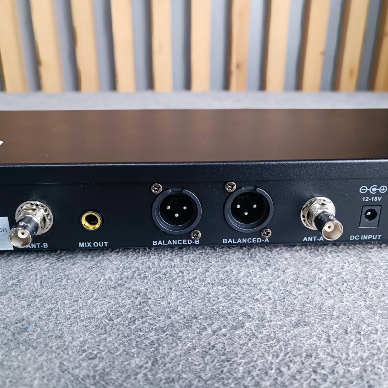 MICROTECH GM-777A ไมค์ลอยคู่ UHF ไมค์โครโฟน ไมค์ลอย ไมโคร เทค GM 777A GM777A เอไอ-ไพศาล