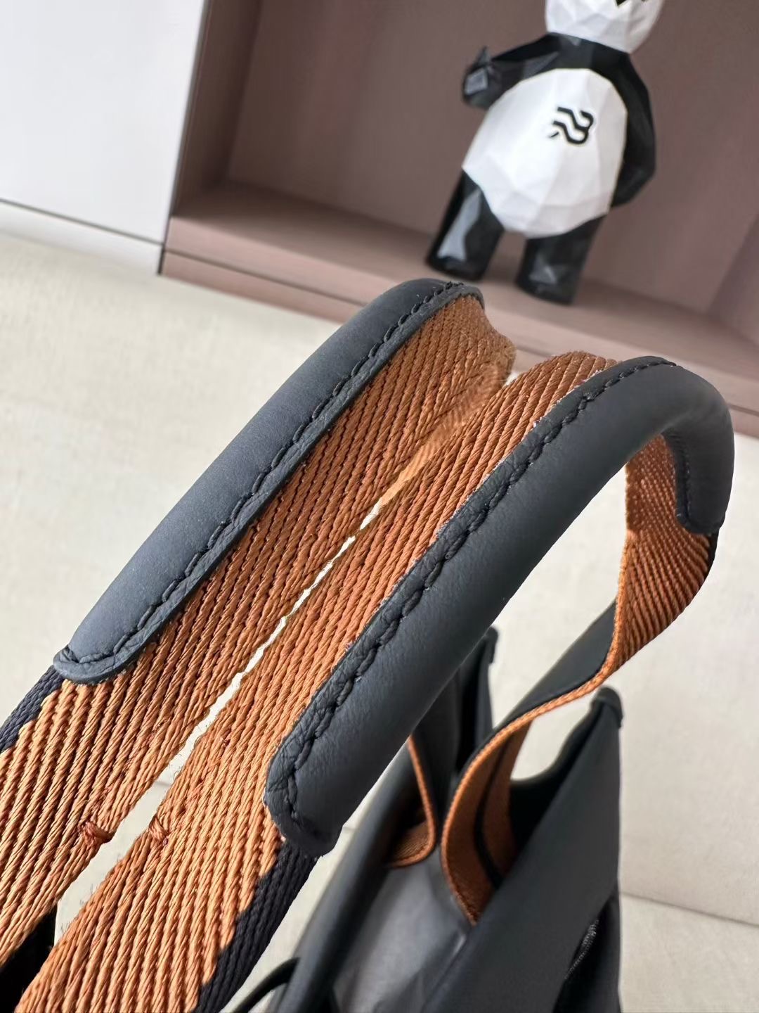 **do** กระเป๋าเดินทางหรือใส่เอกสาร Zegna BLACK DEERSKIN TOTE BAG หนังกวางนุ่ม สินค้าใหม่ ของแท้