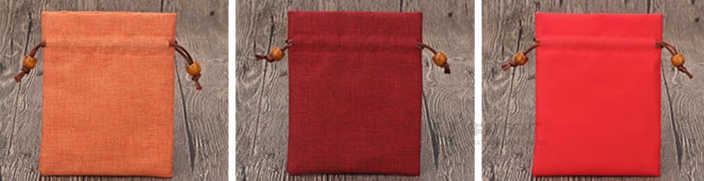 ถุงผ้ากระสอบ ขนาด 12*15 cm ทำ logo ได้ ถุงผ้าใส่ของขวัญ ของชำร่วย ผ้ากระสอบ สายลูกปัดไม้ สวย ๆ 865350