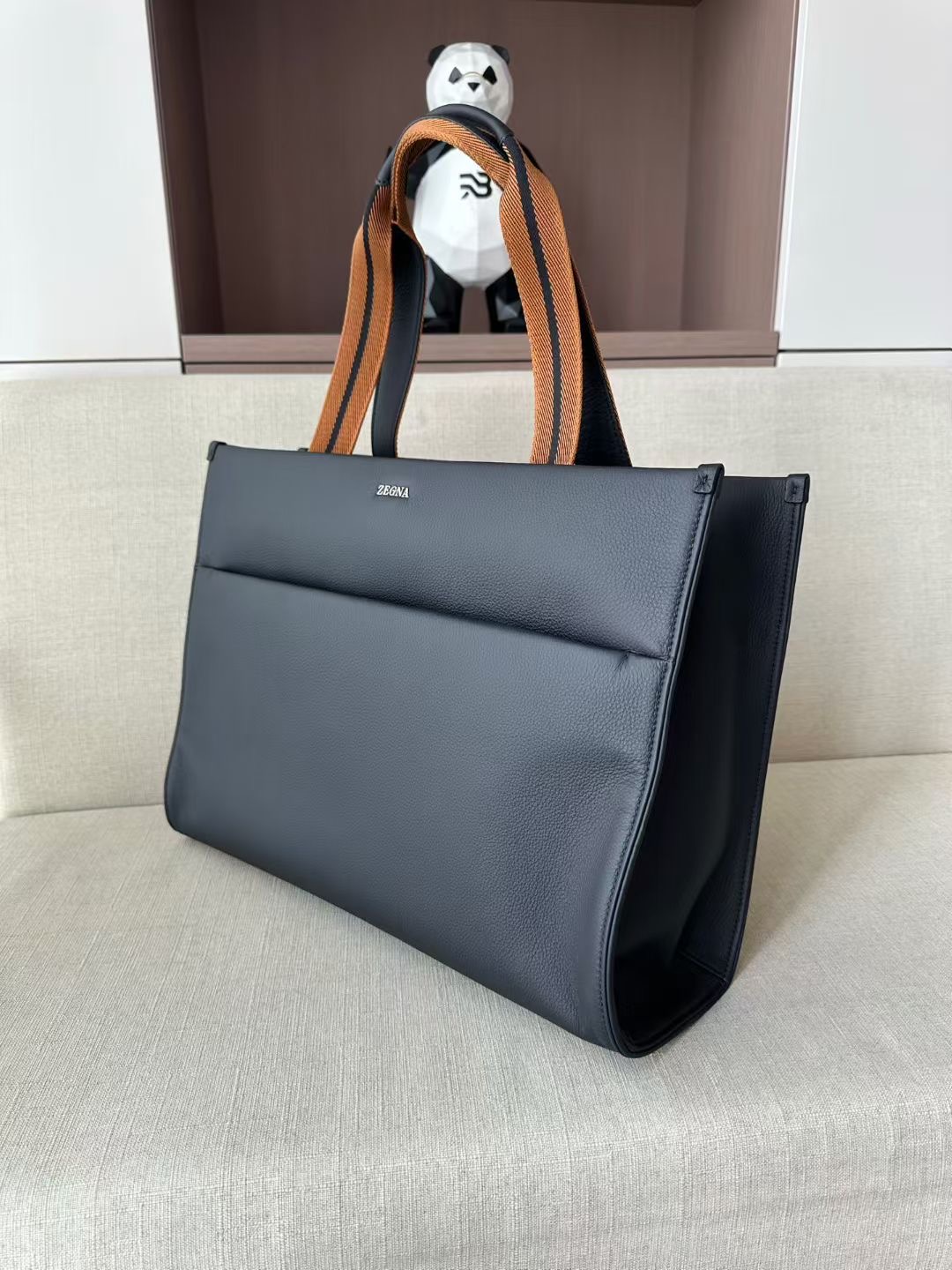 **do** กระเป๋าเดินทางหรือใส่เอกสาร Zegna BLACK DEERSKIN TOTE BAG หนังกวางนุ่ม สินค้าใหม่ ของแท้
