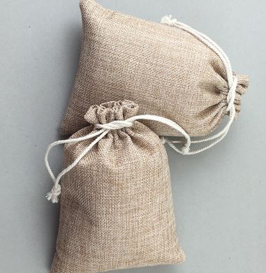 ถุงผ้าป่าน ถุงผ้าลินิน ถุงผ้ากระสอบ สำหรับใส่ ข้าวสาร ของชำร่วย ของที่ระลึก งานเลี้ยง งานแต่งงาน แบบเก๋ ๆ 440052