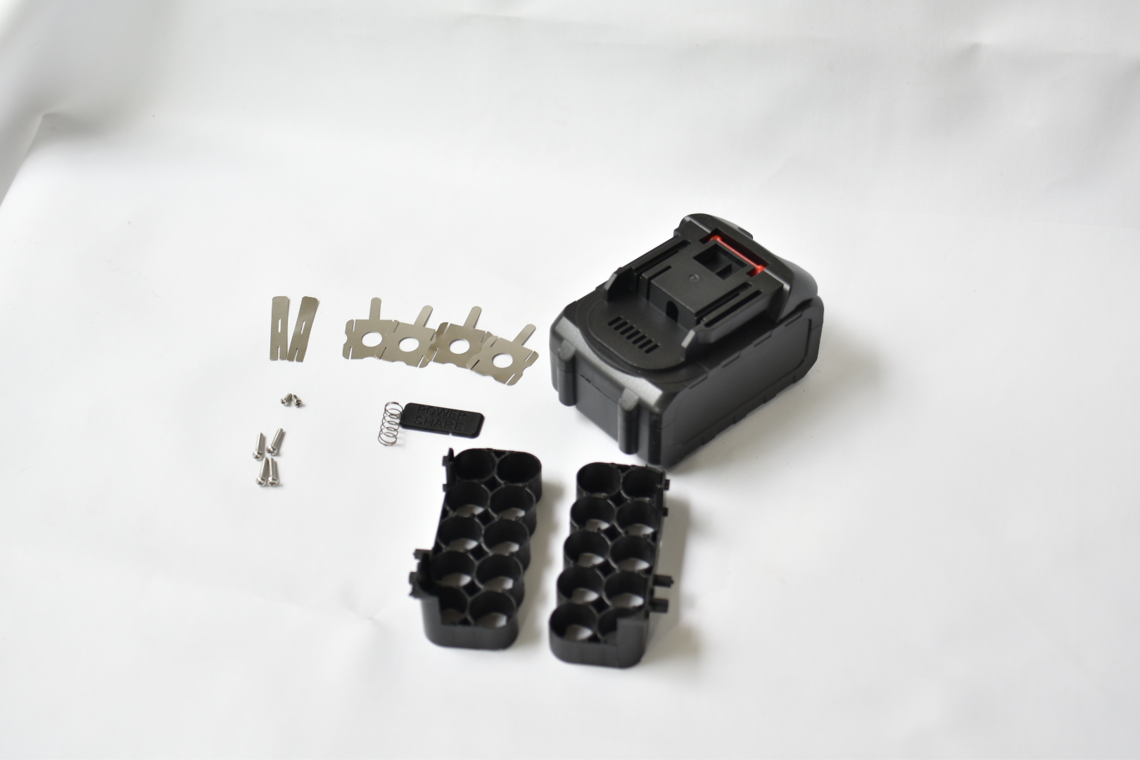 บอดี้แบต ทรงมากีต้า กรอบแบต สำหรับ DIY กล่องประกอบแบต ไม่รวมแบตเตอรี่ ไม่รวม BMS