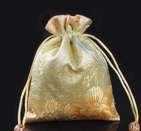 ถุงผ้าซาติน ลายดอกไม้ สวยหรู ถุงใส่ของขวัญ เครื่องประดับ ของชำร่วยงานแต่งงาน แจกคนสำคัญ 460909