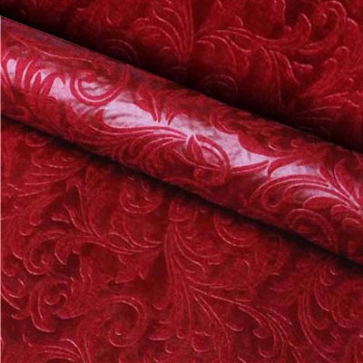 กระดาษห่อของขวัญ อัดลายนูนสองด้าน สีแดง