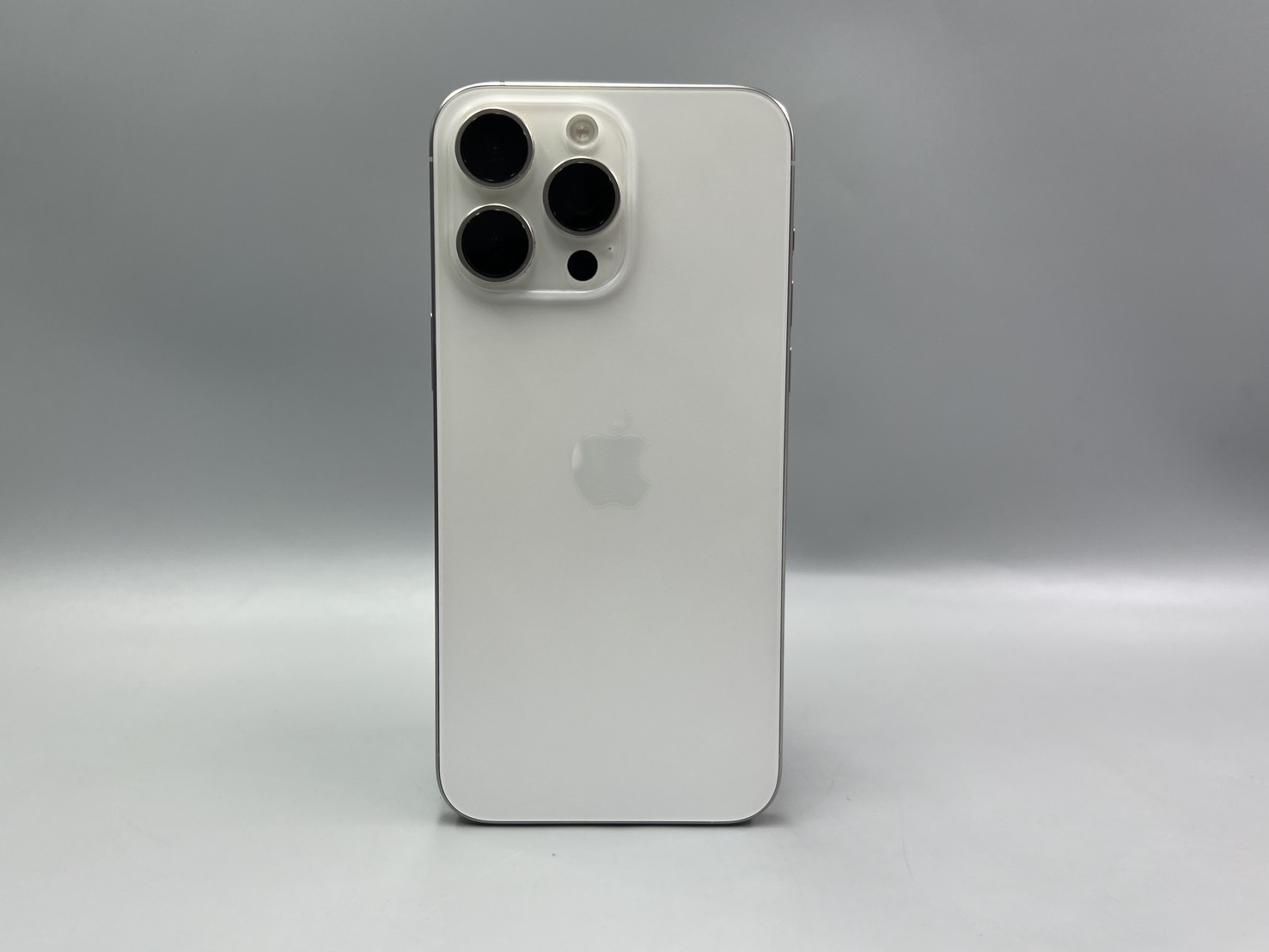 ⚪ iPhone 15 Pro Max 256GB White Titanium ⚪⚪ มาแล้ว i15 PM 256GB ความจุเยอะ ราคาสุดคุ้ม ⚪