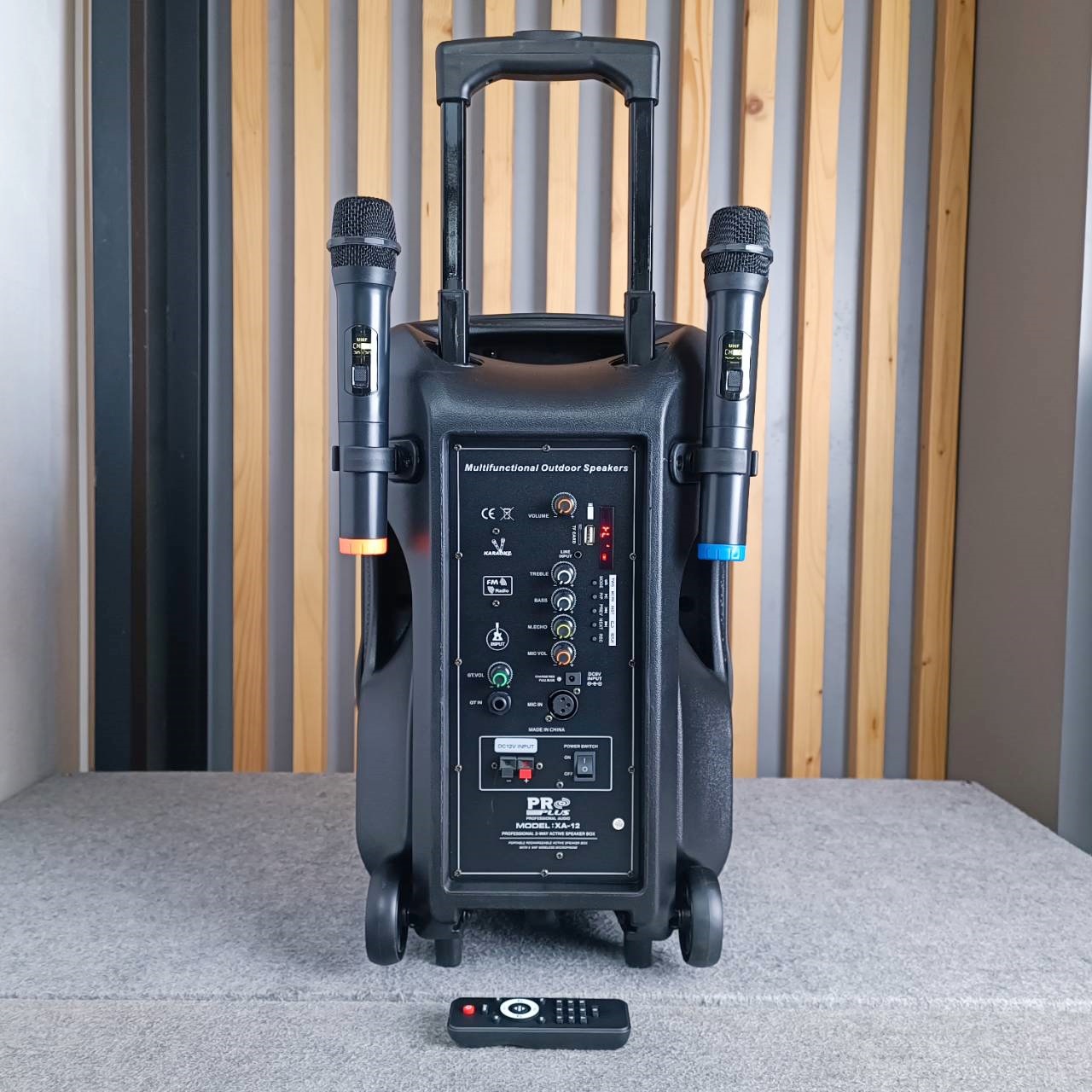PROPLUS XA-12 ลำโพงล้อลาก+ไมค์ลอย2ตัว แบตเตอรี่ในตัว ชาร์จไฟได้ ลำโพง ตู้ลำโพงพลาสติก 12" + แอมป์ PRO PLUS XA 12 XA12 เอไอ-ไพศาล