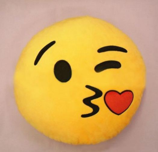 ตุ๊กตา Emotion ตุ๊กตา บอกอารมณ์ แสดงอารมณ์ ส่งจูบ รูปหัวใจ น่ารัก ตุ๊กตา ทรงกลม สีเหลือง หมอนทรงกลม ตกแต่งบ้าน ตกแต่ง คอนโด 142631_1