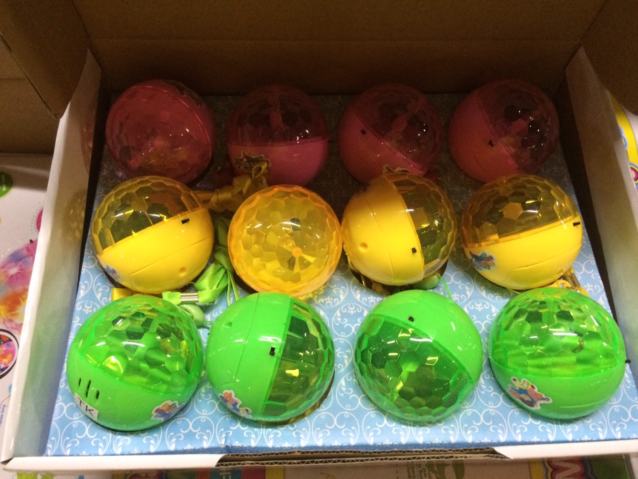 736a ของเล่นบอลมีไฟมีเสียง ยกกล่อง 12 ลูก