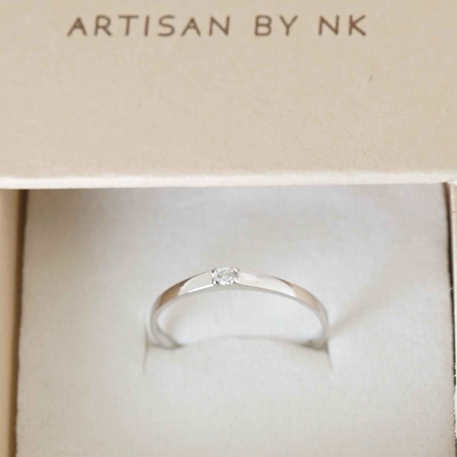 แหวนเพชรแท้เม็ดเดี่ยว มินิมอล เรียบง่าย ใส่ได้ทุกคน เข้าได้กับทุกลุค ใส่ติดนิ้วได้ทุกวันเลยนะคะ 🥰