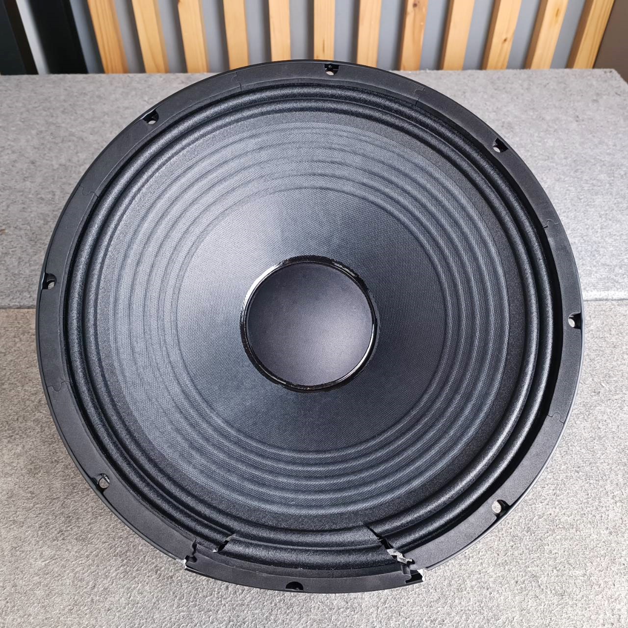 สินค้าเสียหายจากการขนส่ง KANE KA-22III (V3) ลำโพง15นิ้ว โครงหล่อ โครงแตกหัก โครงหล่อ วอยซ์3นิ้ว ลำโพงซับ ลำโพง โครงเหล็กหล่อ KA22 KA 22 ดอกลำโพง เอไอ-ไพศาล