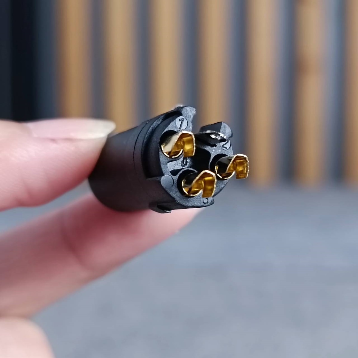 (1คู่ ผู้+เมีย) CM XLR ตัวผู้ + XLR ตัวเมีย CX3F + CX3M ปลั๊กแคนนอน ตัวผู้+ตัวเมีย สำหรับเข้าสาย เอไอ-ไพศาล