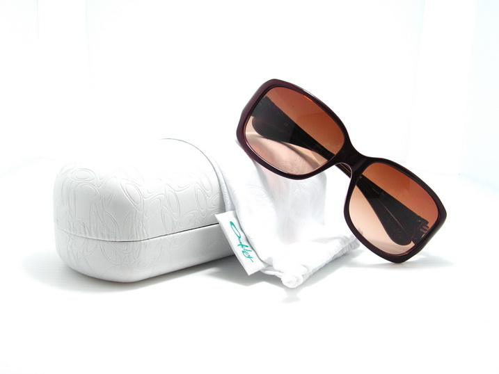 แว่นกันแดด Oakley Discreet สี Merlot สวยมากมายค่ะ ของแท้และถูกที่สุด ส่งตรงจากUS.ค่ะ