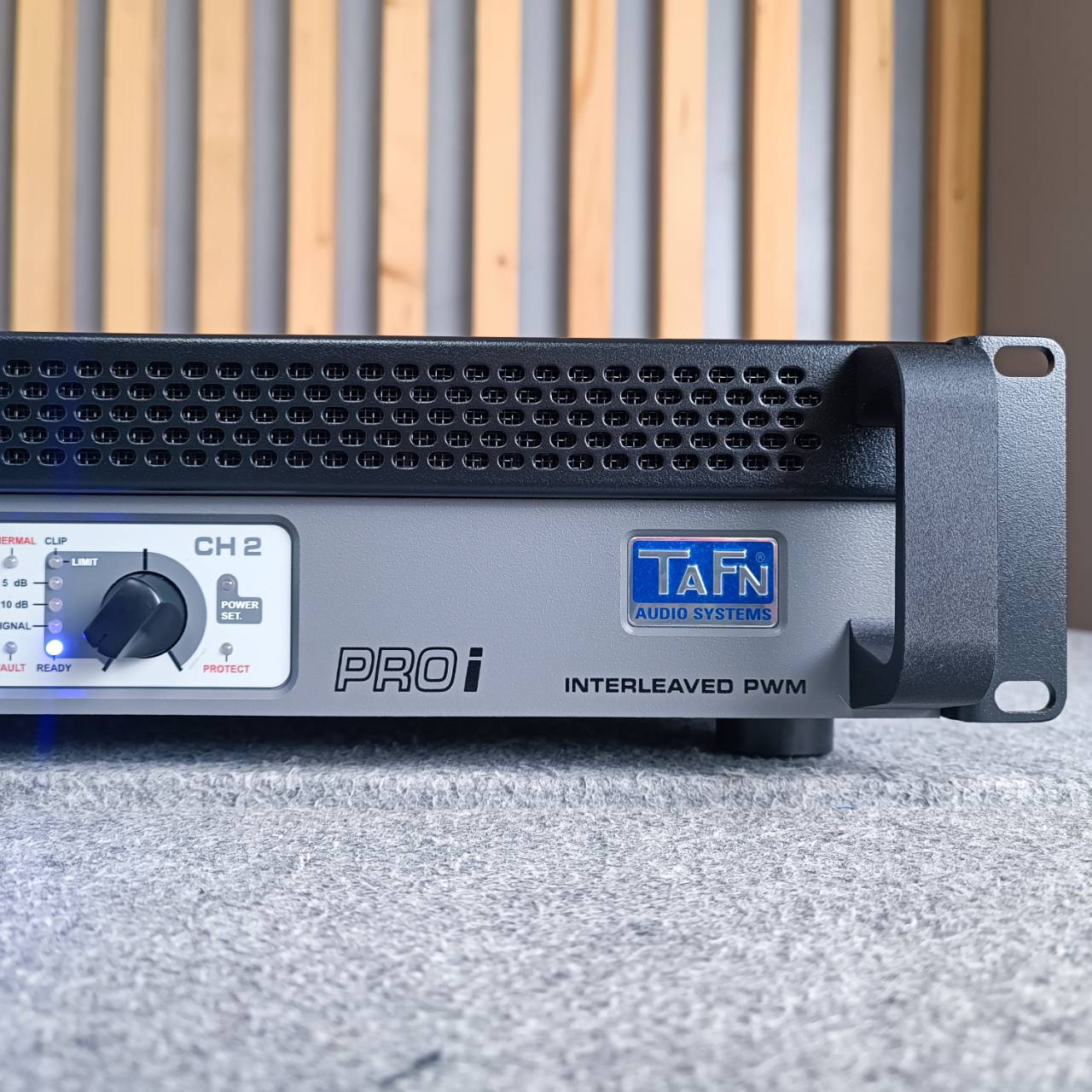 TAFN MEGA-9002 PRO I POWERAMP เพาเวอร์แอมป์ คลาส D 2 แชนแนล MEGA 9002 PRO i เครื่องขยายเสียง แอมป์ MEGA9002PRO i เอไอ-ไพศาล