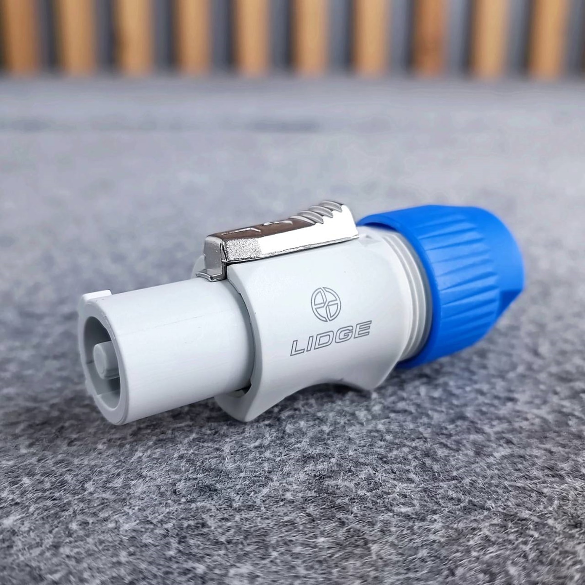 LIDGE LS-3FCB-1 P.ACตัวผู้ ปลั๊กไฟตัวผู้ ปลั๊กตัวผู้ LS3FCB1 B-type (power in) cable connector LS-3FCB-1 เอไอ-ไพศาล