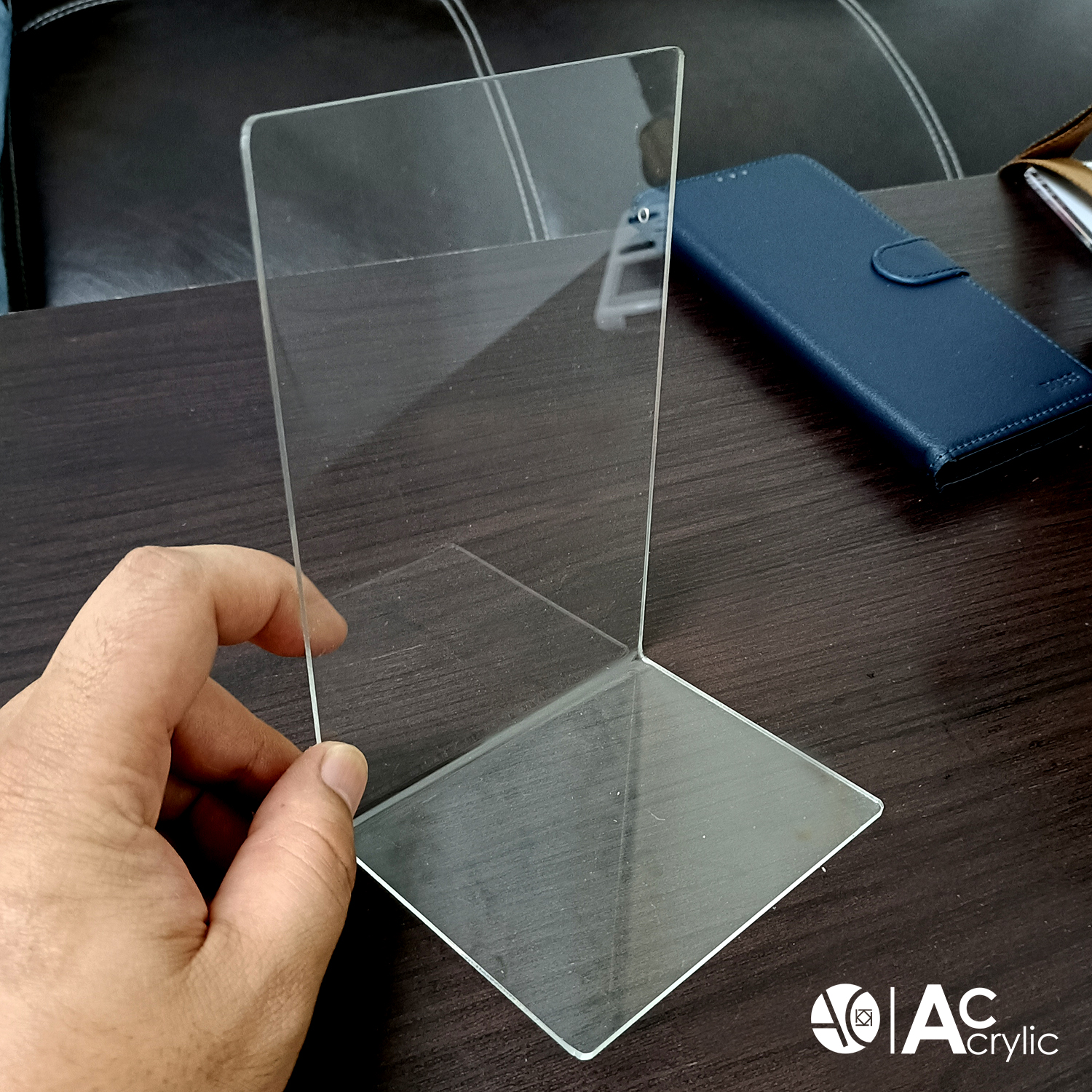ฉากกั้นหนังสือ ที่กั้นหนังสือ ชั้นวางหนังสือ อะคริลิคใส หนา 2 มิล 8x10x15.5cm. (L0.5)
